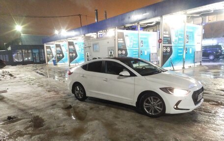 Hyundai Elantra VI рестайлинг, 2017 год, 900 000 рублей, 2 фотография