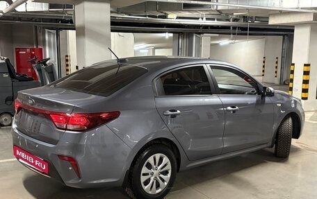 KIA Rio IV, 2018 год, 1 300 000 рублей, 2 фотография