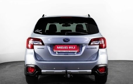 Subaru Outback IV рестайлинг, 2017 год, 2 550 000 рублей, 4 фотография