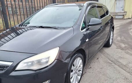 Opel Astra J, 2011 год, 420 000 рублей, 2 фотография