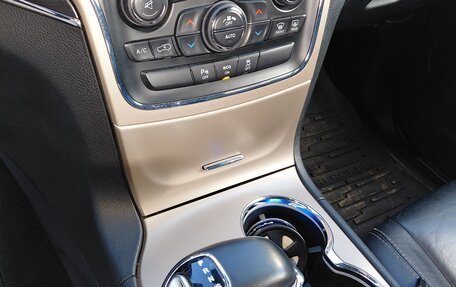 Jeep Grand Cherokee, 2014 год, 2 450 000 рублей, 13 фотография