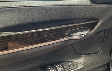 BMW 7 серия, 2015 год, 2 150 000 рублей, 11 фотография