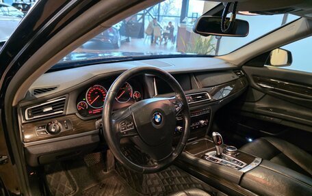 BMW 7 серия, 2015 год, 2 150 000 рублей, 14 фотография
