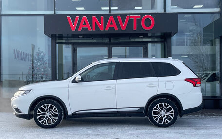 Mitsubishi Outlander III рестайлинг 3, 2016 год, 1 785 000 рублей, 2 фотография