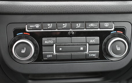 Volkswagen Tiguan I, 2013 год, 949 000 рублей, 12 фотография