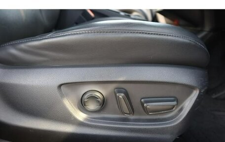 Toyota Prius IV XW50, 2020 год, 1 650 002 рублей, 10 фотография