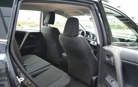 Toyota RAV4, 2015 год, 2 050 000 рублей, 15 фотография