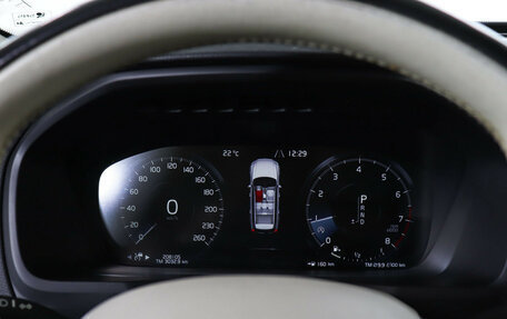 Volvo XC90 II рестайлинг, 2019 год, 3 290 000 рублей, 10 фотография