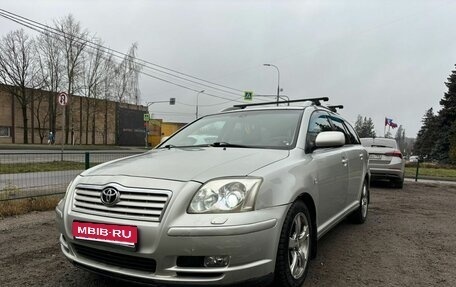 Toyota Avensis III рестайлинг, 2006 год, 850 000 рублей, 1 фотография