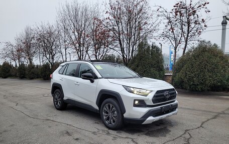 Toyota RAV4, 2025 год, 3 950 000 рублей, 3 фотография