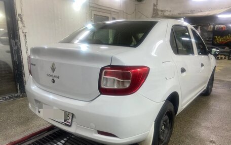 Renault Logan II, 2017 год, 450 000 рублей, 6 фотография