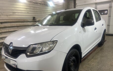Renault Logan II, 2017 год, 450 000 рублей, 5 фотография