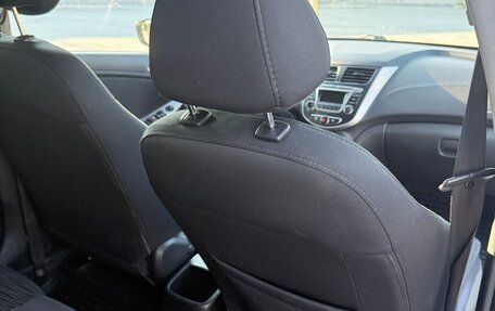 Hyundai Solaris II рестайлинг, 2014 год, 900 000 рублей, 5 фотография