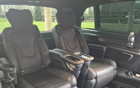 Mercedes-Benz V-Класс, 2023 год, 12 000 000 рублей, 15 фотография