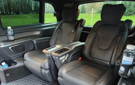 Mercedes-Benz V-Класс, 2023 год, 12 000 000 рублей, 14 фотография