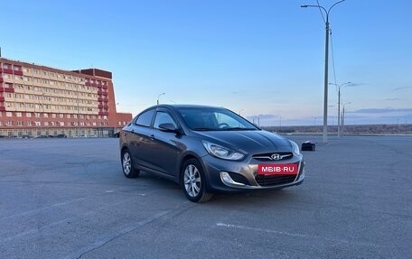Hyundai Solaris II рестайлинг, 2012 год, 750 000 рублей, 4 фотография