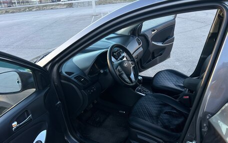 Hyundai Solaris II рестайлинг, 2012 год, 750 000 рублей, 10 фотография