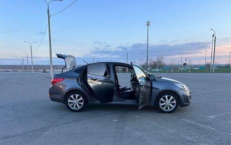 Hyundai Solaris II рестайлинг, 2012 год, 750 000 рублей, 16 фотография