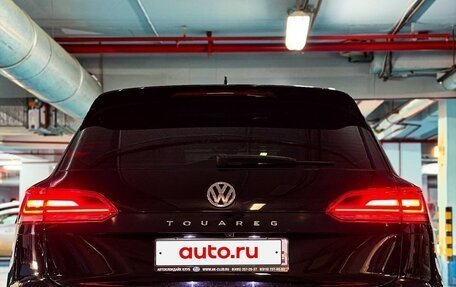 Volkswagen Touareg III, 2018 год, 5 000 000 рублей, 2 фотография