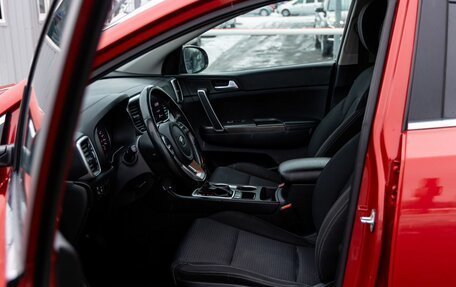 KIA Sportage IV рестайлинг, 2021 год, 2 250 000 рублей, 12 фотография