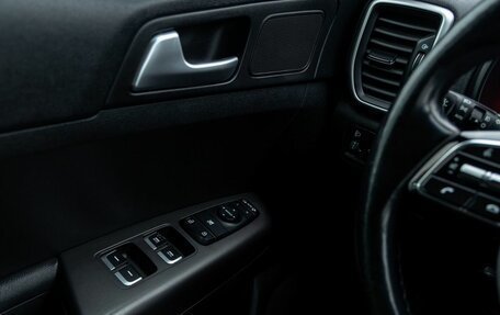 KIA Sportage IV рестайлинг, 2021 год, 2 250 000 рублей, 21 фотография