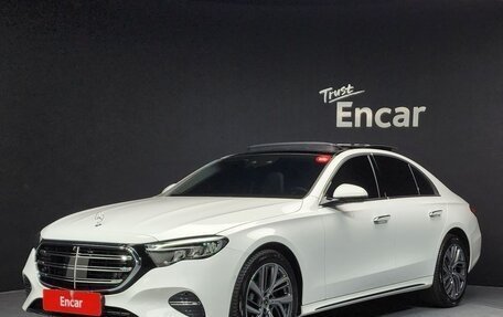 Mercedes-Benz E-Класс, 2024 год, 7 235 000 рублей, 1 фотография