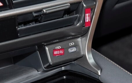 Lexus RX IV рестайлинг, 2025 год, 7 322 000 рублей, 36 фотография