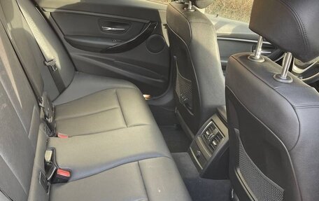 BMW 3 серия, 2018 год, 2 999 999 рублей, 14 фотография