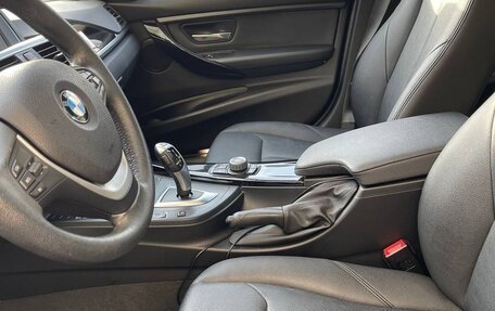 BMW 3 серия, 2018 год, 2 999 999 рублей, 11 фотография