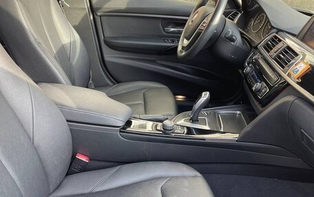 BMW 3 серия, 2018 год, 2 999 999 рублей, 13 фотография