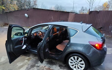 Opel Astra J, 2010 год, 1 150 000 рублей, 4 фотография