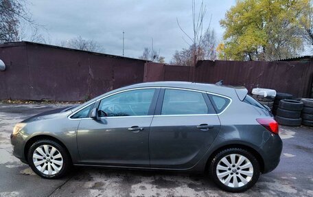 Opel Astra J, 2010 год, 1 150 000 рублей, 14 фотография