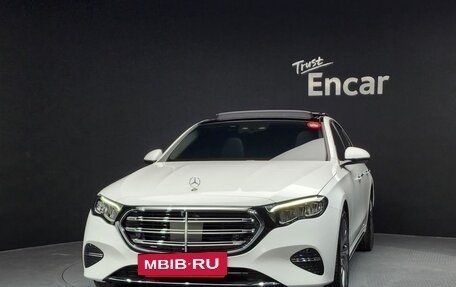 Mercedes-Benz E-Класс, 2024 год, 7 235 000 рублей, 2 фотография