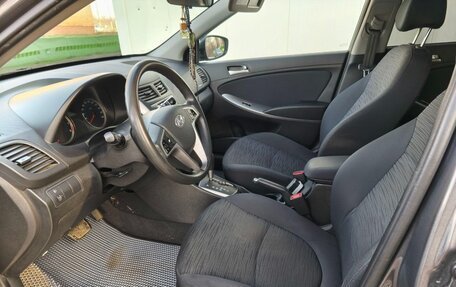 Hyundai Solaris II рестайлинг, 2015 год, 990 000 рублей, 14 фотография