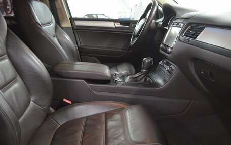 Volkswagen Touareg III, 2012 год, 2 050 000 рублей, 9 фотография