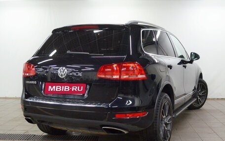 Volkswagen Touareg III, 2012 год, 2 050 000 рублей, 3 фотография