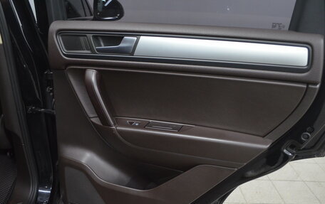 Volkswagen Touareg III, 2012 год, 2 050 000 рублей, 16 фотография