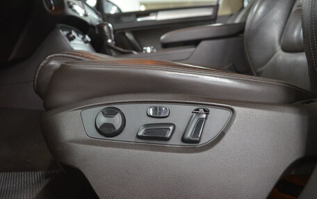 Volkswagen Touareg III, 2012 год, 2 050 000 рублей, 20 фотография