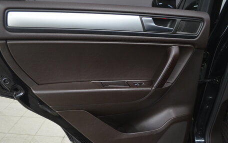 Volkswagen Touareg III, 2012 год, 2 050 000 рублей, 18 фотография