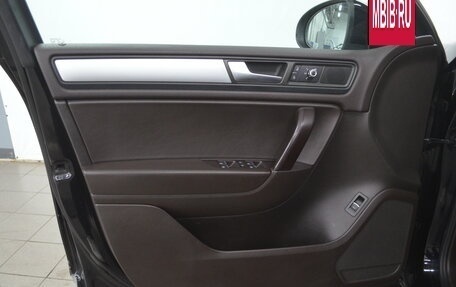 Volkswagen Touareg III, 2012 год, 2 050 000 рублей, 19 фотография