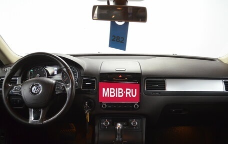 Volkswagen Touareg III, 2012 год, 2 050 000 рублей, 26 фотография