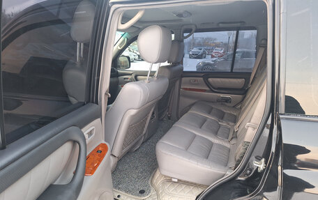 Toyota Land Cruiser 100 рестайлинг 2, 2004 год, 1 800 000 рублей, 14 фотография