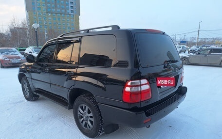 Toyota Land Cruiser 100 рестайлинг 2, 2004 год, 1 800 000 рублей, 11 фотография