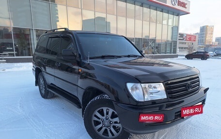 Toyota Land Cruiser 100 рестайлинг 2, 2004 год, 1 800 000 рублей, 5 фотография
