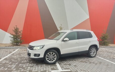 Volkswagen Tiguan I, 2011 год, 1 050 000 рублей, 2 фотография