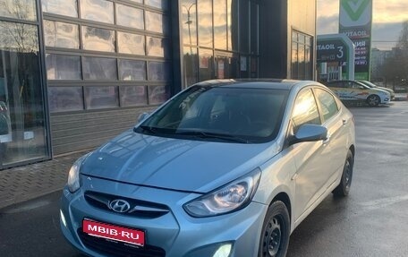 Hyundai Solaris II рестайлинг, 2011 год, 510 000 рублей, 1 фотография