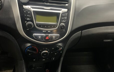 Hyundai Solaris II рестайлинг, 2011 год, 510 000 рублей, 9 фотография