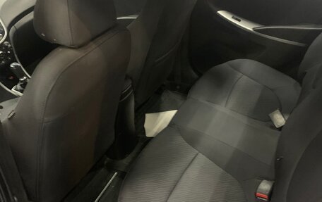 Hyundai Solaris II рестайлинг, 2011 год, 510 000 рублей, 12 фотография