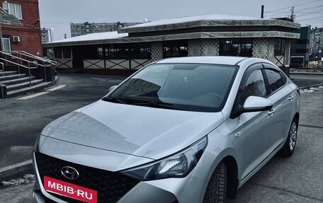 Hyundai Solaris II рестайлинг, 2021 год, 1 500 000 рублей, 3 фотография