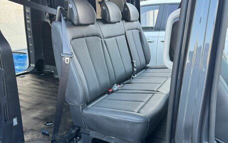 Hyundai Staria, 2022 год, 3 000 000 рублей, 9 фотография